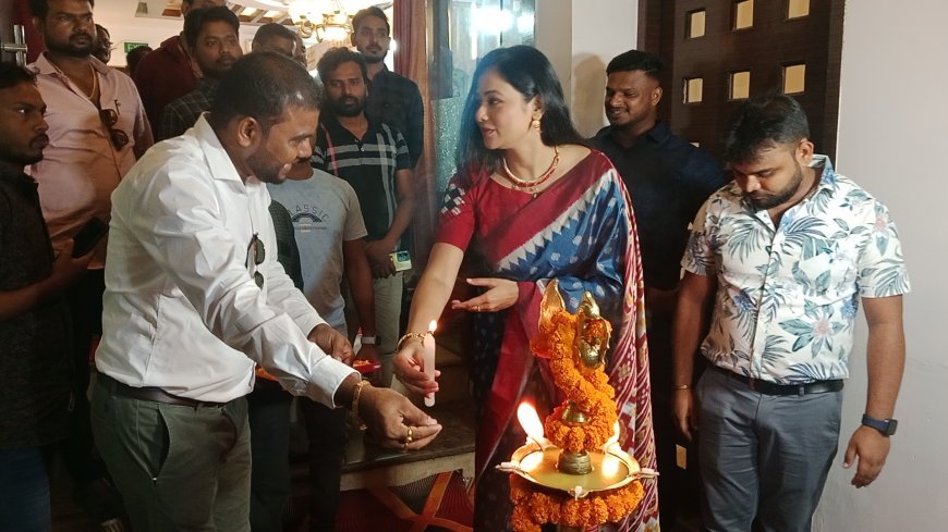 ହୋଟେଲ ଦ ନ୍ୟୁ ମାରିୟନ୍‌ରେ ସିଲ୍କ ଇଣ୍ଡିଆ’ ପ୍ରଦର୍ଶନୀ ଆରମ୍ଭ