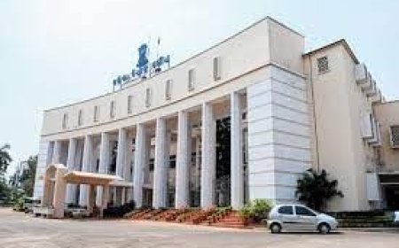 ଜରୁରୀକାଳୀନ ପରିସ୍ଥିତି ସମୟରେ ବନ୍ଦୀମାନଙ୍କୁ ମାସିକ ପେନସନ ପ୍ରଦାନ ସମ୍ବନ୍ଧରେ ବିଧାନ ସଭାରେ ମାନ୍ୟବର ମୁଖ୍ୟମନ୍ତ୍ରୀଙ୍କ ବିବୃତି  .