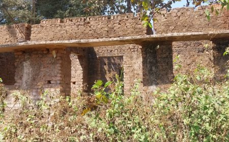 ଅସମ୍ପୂର୍ଣ୍ଣ ଅଙ୍ଗନବାଡି କୋଠା,ଭଡା ଘରେ ଚାଲିଛି ପ୍ରାକ୍‌ଶିକ୍ଷା ।