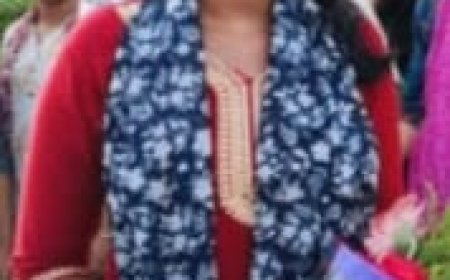 ବାଣିଜ୍ୟରେ ରାଜ୍ୟ ଟପ୍ପର ୟୁନିଟେକ୍ ଛାତ୍ରୀ ସ୍ଵର୍ଣ୍ଣରେଖା