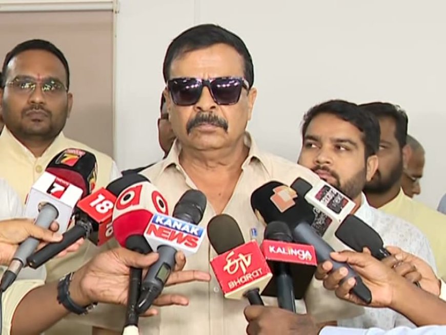 ଆଗକୁ ଗାଁରେ ମକ୍‌ ଡ୍ରିଲ୍‌: ସୁରେଶ ପୂଜାରୀ .