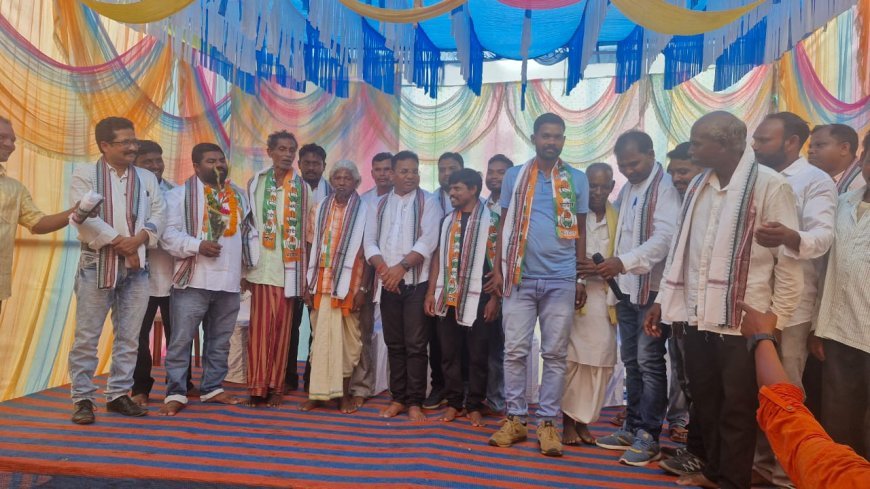 ମୁନିଗୁଡ଼ା ବ୍ଲକରେ ଶତାଧିକ ବିଜେଡି ଵିଜେପି କର୍ମୀ କଂଗ୍ରେସରେ ସାମିଲି ହେଲେ।