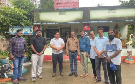 ଗଣ ଶିକ୍ଷା ବିଭାଗ ଉପ ନିର୍ଦେଶକ ଦୀପକ ରୟଙ୍କ ସରକାରୀ ପ୍ରାଥମିକ ବିଦ୍ୟାଳୟ , ଉପର ଜୁମୁରୁଗୁଡା ପରିଦର୍ଶନ କରିଥିଲେ .