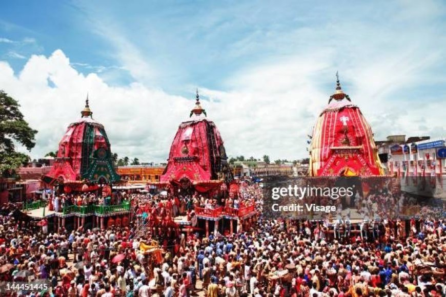 ପବିତ୍ର ରଥଯାତ୍ରାରେ ପୋଲିସ ପବ୍ଲିକ ପ୍ରେସ ଆନୁକୂଲ୍ୟରେ ସେବା କାର୍ଯ୍ୟକ୍ରମ ଅନୁଷ୍ଠିତ .