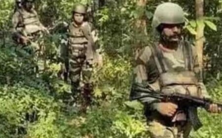 ଛିନ୍ଦଖଡ଼କ ଜଙ୍ଗଲରେ ଗୁଳିବିନିମୟ, ୩ ମାଓବାଦୀ ନିହତ... --