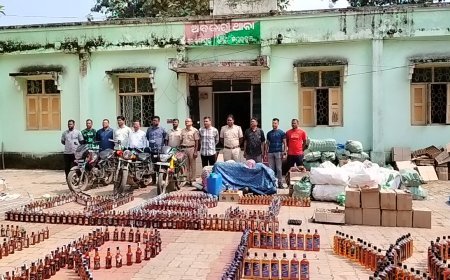 ତିରିଂ ବ୍ଳକର ପଣ୍ଡୁପାଣି ଅଞ୍ଚଳର ଜଟାସାହି ଗ୍ରାମରେ  ନକଲି ମଦ   କାରଖାନା ଠାବ,୧୦ ଲକ୍ଷ ଟଙ୍କାର ନକଲି ମଦ ଓ ସାମଗ୍ରୀ ଜବତ ,୩ ନାବାଳକ ସମେତ ୬ ଜଣ ଗିରଫ .