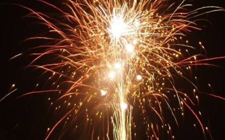 ଏଥର ମାତ୍ର ଦୁଇ ଘଣ୍ଟା ଫୁଟିବ ବାଣ... ଭୁବନେଶ୍ୱର:ପାଖେଇ ଆସୁଛି ଆଲୋକର ପର୍ବ ଦୀପାବଳି.