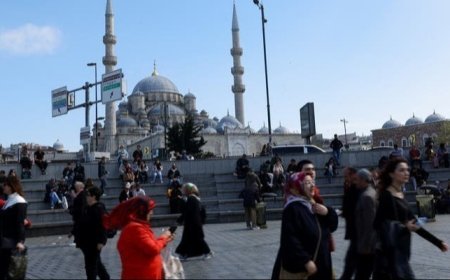 6.1-magnitude earthquake strikes western Turkey,