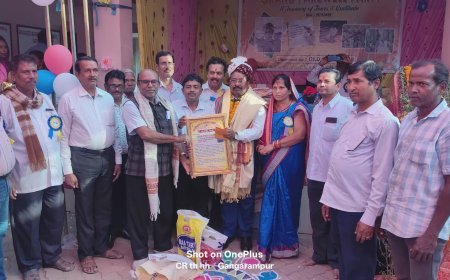 କ୍ରୀଡା ଶିକ୍ଷକ ଙ୍କୁ ଅବସରକାଳୀନ ସମ୍ବର୍ଦ୍ଧନା।