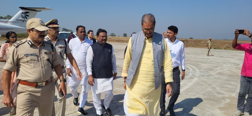 ମାଲକାନଗିରି ପହଞ୍ଚିଲେ ଉପମୁଖ୍ୟ କେବି ସିଂ ଦେଓ। ଏବଂ ପଶୁ ସମ୍ପଦ ମନ୍ତ୍ରୀ ଗୋକୁଳାନନ୍ଦ ମଲ୍ଲିକ।