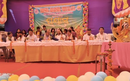 ଖଣ୍ଡପଡା ଆଦର୍ଶ ବିଦ୍ୟାଳୟର ୨୦୨୫-୨୬ ର ସପ୍ତମ ବାର୍ଷିକ ଉତ୍ସବ "ପ୍ରୟାସ" ମହାଆଡମ୍ବରରେ ପାଳିତ।