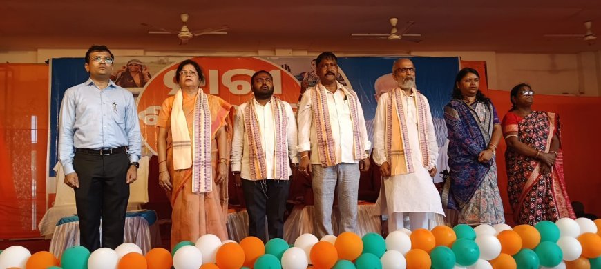ବାଲେଶ୍ୱର  ଜିଲ୍ଲା ପ୍ରଶାସନ ଦ୍ବାରା "ନାରୀ ଶକ୍ତି ବନ୍ଦନ" ସଚେତନତା ସଭାଯାତ୍ରା ସମ୍ପନ୍ନ ହେଲା.