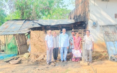 ଅନାଥ  କୁ ଦଇବ  ସାହା ଦିବ୍ୟ ଦର୍ଶନ ସଂଘ ତରଫରୁ ସହାୟତା ପ୍ରଦାନ।