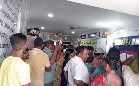 ଆଜି ଗୁଣୁପୁର Hp ଗ୍ୟାସ ପାଇଁ ଗ୍ରାହକ ଙ୍କ ପ୍ରବଳ ଭୀଡ...