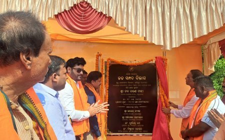 ମାନ୍ୟବର ସାଂସଦଙ୍କ ଦ୍ୱାରା ରାଇରଙ୍ଗପୁର ଠାରେ ବର୍ଷା ଜଳ ନିଷ୍କାସନ ନାଳ  ଉନ୍ନତିକରଣ ପ୍ରକଳ୍ପର ଶିଳାନ୍ୟାସ.