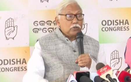 *- ପେଟ୍ରୋଲ ଡିଜେଲ ଉପରୁ ଭାଟ କମ କରନ୍ତୁ ରାଜ୍ୟ ସରକାର*