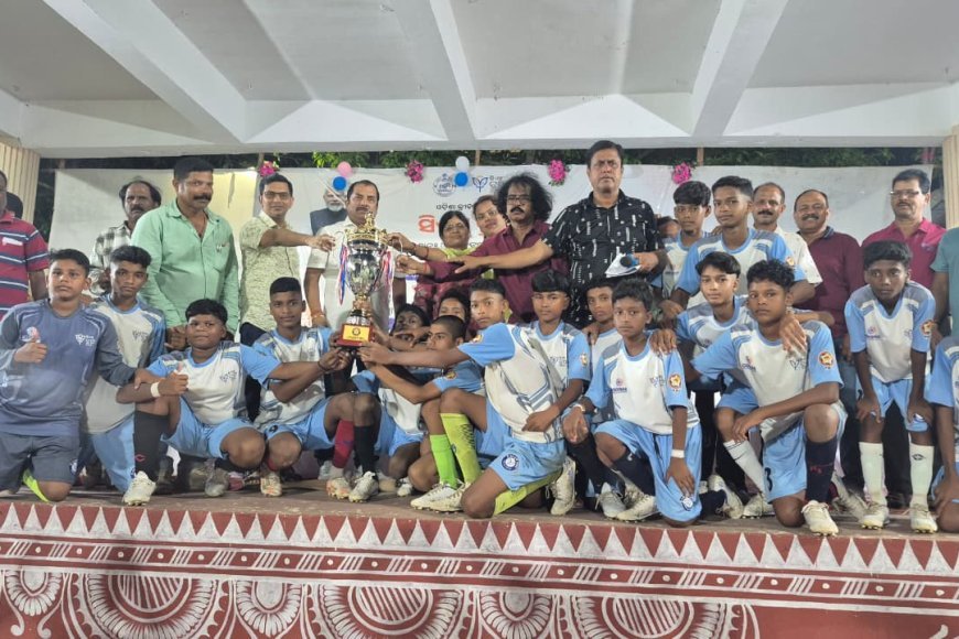 ନୟାଗଡରେ ସିଏମ ଟ୍ରଫି ଫୁଟବଲ୍ ଟୁର୍ଣ୍ଣାମେଣ୍ଟ : ୨୦୨୬ ଫାଇନାଲରେ ଶରଣକୁଳ ଏଫ.ସି ୨-୦ ଗୋଲରେ  ଖଣ୍ଡପଡା କୁ ହରାଇ ଚମ୍ପିଆନ