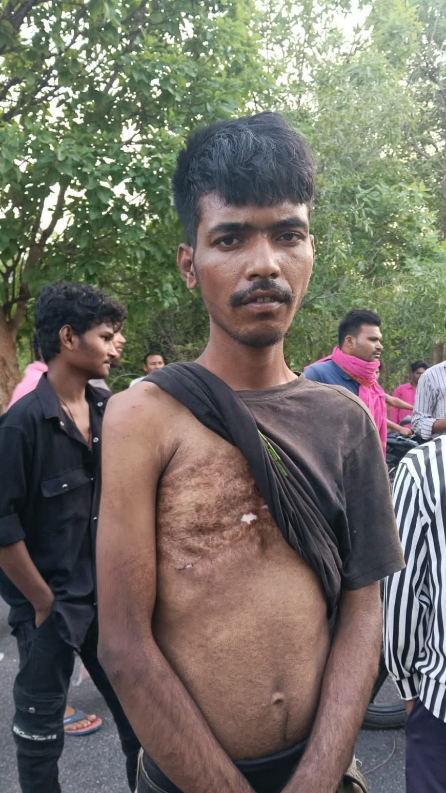 ମାନସିକ ରୋଗୀ କୁ ପିଲାଚୋର ସନ୍ଧେହ ରେ ଗୁଜବ.