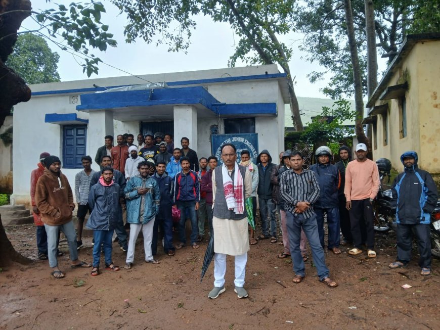 ବାରମ୍ବାର ବିଦ୍ୟୁତ ବିଭ୍ରାଟ କୁ ନେଇ ଶତାଧିକ ଗ୍ରାହକ ପକ୍ଷରୁ କାଶୀପୁର କାର୍ଯ୍ୟାଳୟ ଘେରାଉ l