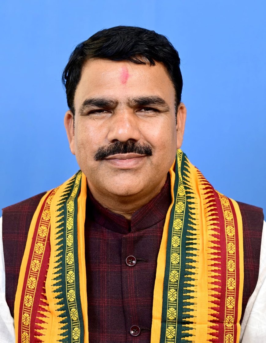 ଗଣଶିକ୍ଷାମନ୍ତ୍ରୀଙ୍କ_ଇସ୍ତଫା_ଦାବି_କଲେ_ନବୀନ