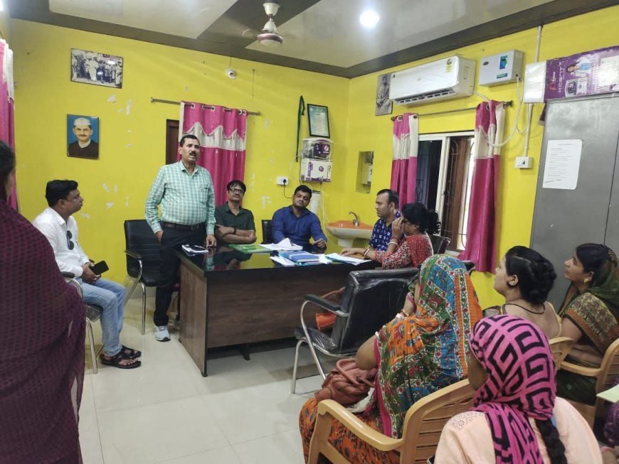 ରାଜ୍ୟ ନିର୍ବାଚନ କମିଶନ କାର୍ଯ୍ୟାଳୟରେ ଅନୁ-ସଚିବ ଶ୍ରୀ ନିରଞ୍ଜନ ପାଢ଼ୀଙ୍କ କେନ୍ଦ୍ରାପଡ଼ା ଗସ୍ତ