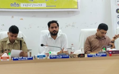 ଚନ୍ଦ୍ରପୁର ବ୍ଲକରେ ଜିଲ୍ଲାପାଳଙ୍କ ଯୁଗ୍ମ ଅଭିଯୋଗ ଶୁଣାଣୀ ଶିବିର ଅନୁଷ୍ଠିତ ।