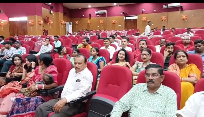 ବରଗଡ଼ : ପଶ୍ଚିମ ଓଡିଶା ୱେବ ମିଡ଼ିଆ ଷଷ୍ଠ ତମ ବାର୍ଷିକ ଉତ୍ସବ ପାଳିତ l