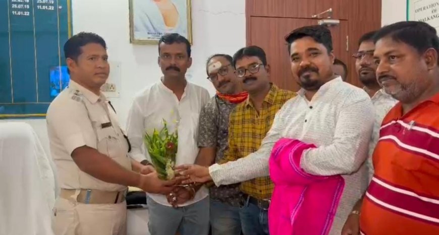 ନୂତନ ଥାନାଧିକାରୀଙ୍କ ସହ ସୌଜନ୍ୟମୂଳକ ସାକ୍ଷାତ କଲା ଜିଲ୍ଲା ଉତ୍କଳ ସାମ୍ବାଦିକ ସଂଘ
